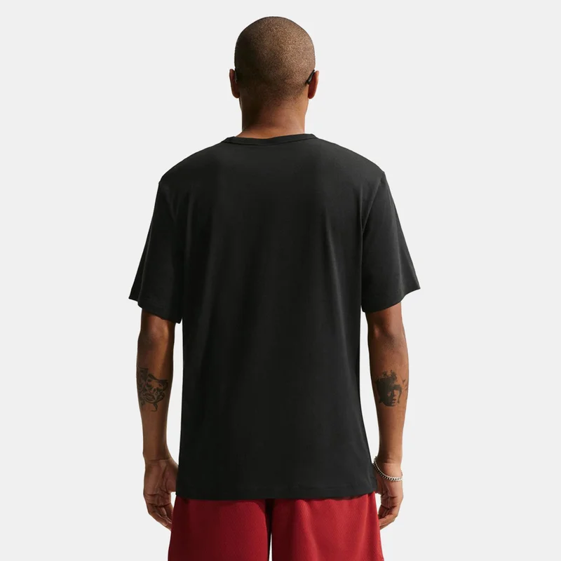 Nike Men's Graphic T-Shirt